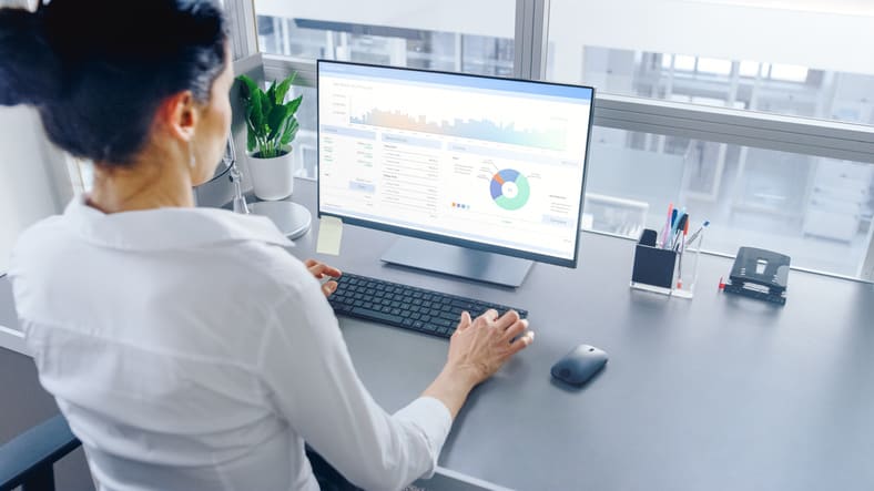 The Undeniable Benefits Of Hiring A Data Manager - Gop Convention